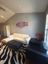 4230 NW Meadow Creek Cir in Fayetteville, AR - Building Photo - Building Photo