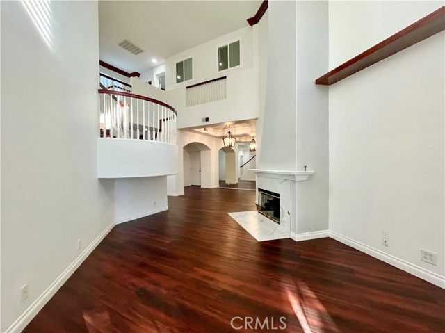 24812 Avignon Dr in Santa Clarita, CA - Building Photo