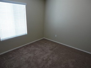 1521 S 122nd Ave in Avondale, AZ - Foto de edificio - Building Photo