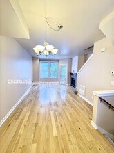 4428 44th Ave SW in Seattle, WA - Building Photo - Building Photo