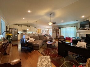 205 Highland Grove Dr in Manhattan, KS - Building Photo - Building Photo