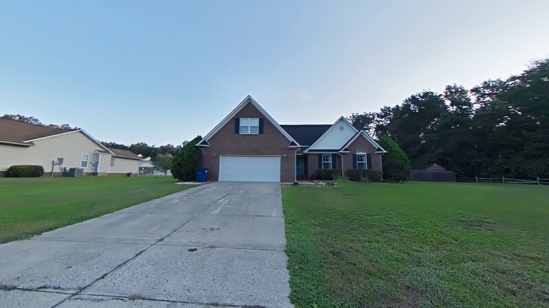 151 Spring Valley Dr in Raeford, NC - Building Photo
