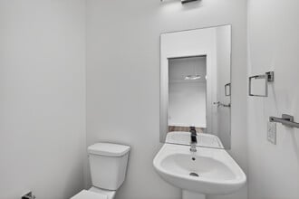 28 Renwyck Pl in Spruce Grove, AB - Building Photo - Building Photo