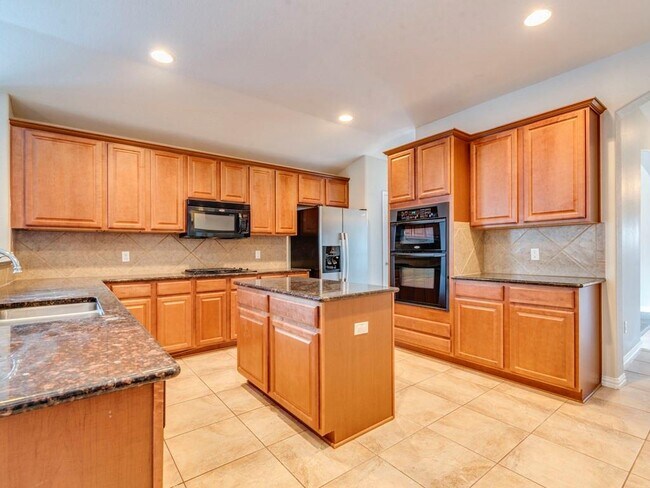 2294 Garlic Creek Dr in Buda, TX - Building Photo - Building Photo