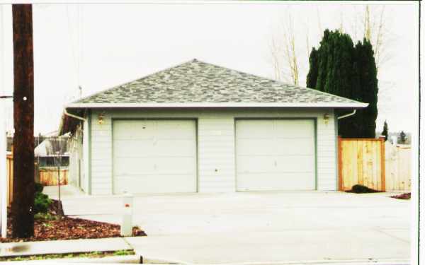 1067 Alder Ave in Marysville, WA - Building Photo