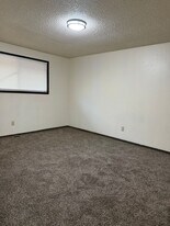 204 NW 14th St in Pendleton, OR - Building Photo