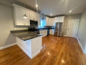 17 Maywood St in Boston, MA - Building Photo - Building Photo