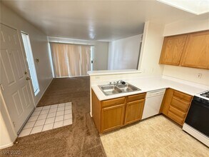 3141 Key Largo Dr in Las Vegas, NV - Foto de edificio - Building Photo