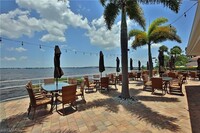 4751 Harbortown Ln in Ft. Myers, FL - Foto de edificio - Building Photo