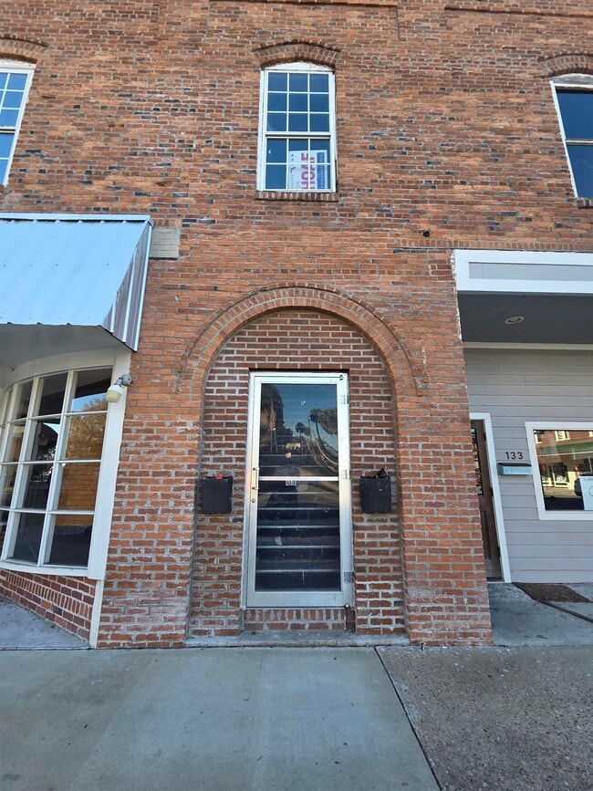 129 S Jefferson St in Perry, FL - Building Photo - Building Photo