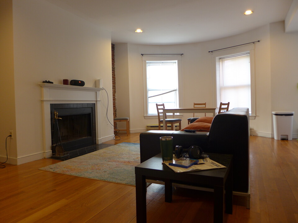 17 E Springfield St, Unit 3 in Boston, MA - Building Photo