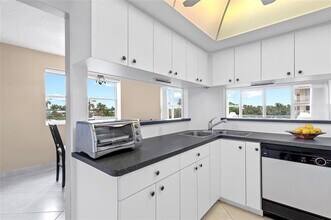 4010 Galt Ocean Dr in Fort Lauderdale, FL - Building Photo - Building Photo