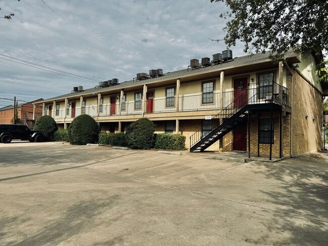 property at 2005 S 8th