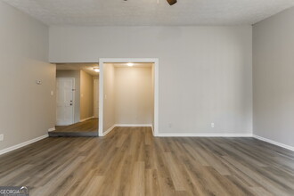 5177 Aberdeen Ct NW in Lilburn, GA - Building Photo - Building Photo