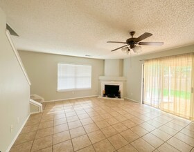 7903 Bramble Bush Dr in Austin, TX - Building Photo - Building Photo