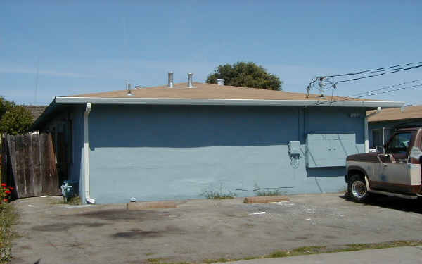 2917 Curtis Ave in Redwood City, CA - Building Photo - Building Photo