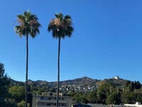 Russell Court Apartments in Los Angeles, CA - Foto de edificio - Interior Photo