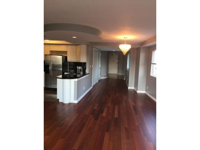 88 Cutter Mill Rd in Great Neck, NY - Building Photo - Building Photo