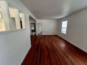 708 NE 4th St in Hallandale Beach, FL - Building Photo - Building Photo