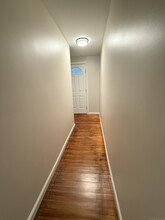 818 Burbank Ave in Suffield, CT - Building Photo - Building Photo