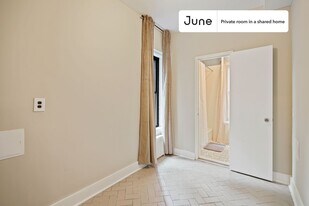 Room in Shared 3 bed/2 bath home in New York, NY - Building Photo