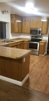 308 Saint Michael Ct, Unit A in Chico, CA - Building Photo
