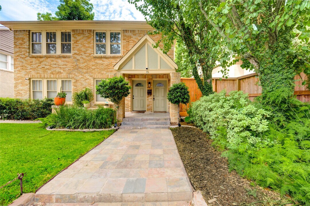2620 Peckham St in Houston, TX - Building Photo