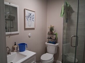 75 Harrison Ave in Hicksville, NY - Foto de edificio - Building Photo