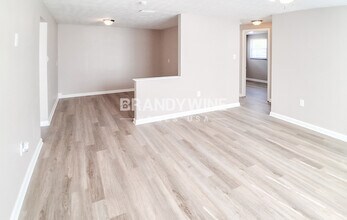 7307 Cypress Dr in New Port Richey, FL - Foto de edificio - Building Photo