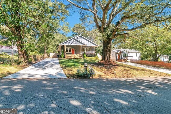 3573 Orchard Cir in Decatur, GA - Building Photo - Building Photo