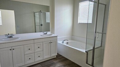 27432 Provincetown Way in Menifee, CA - Building Photo - Building Photo