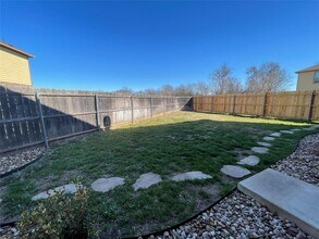 142 Sierra Rose Loop in Georgetown, TX - Building Photo - Building Photo