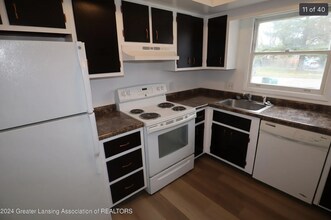 3720 Malibu Dr in Lansing, MI - Building Photo - Building Photo