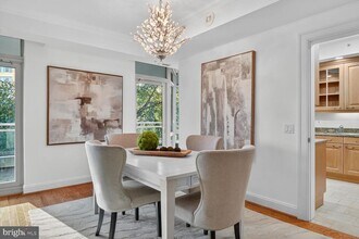 5630 Wisconsin Ave in Chevy Chase, MD - Building Photo - Building Photo