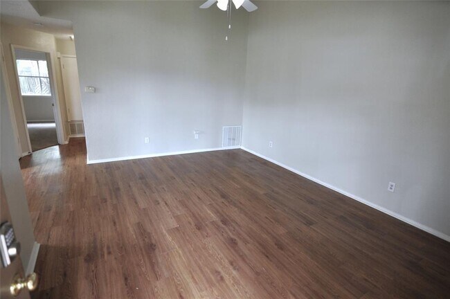 404 Burlwood Ct in Round Rock, TX - Building Photo - Building Photo