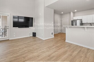 17149 SW Snowdale St in Beaverton, OR - Building Photo - Building Photo