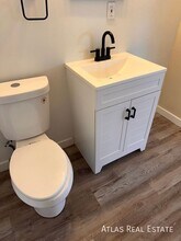 551 S Fairfax St in Glendale, CO - Building Photo - Building Photo