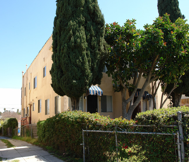 328 N Alexandria Ave in Los Angeles, CA - Foto de edificio - Building Photo