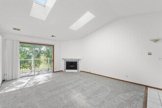 1505 Mercury Dr in Schaumburg, IL - Building Photo - Building Photo