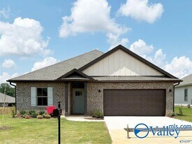 305 Allene Wy in Meridianville, AL - Building Photo