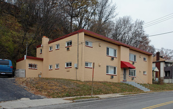 2051 Highland Ave in Cincinnati, OH - Building Photo - Building Photo