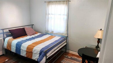 7 Georgia St in Valley Stream, NY - Building Photo - Building Photo