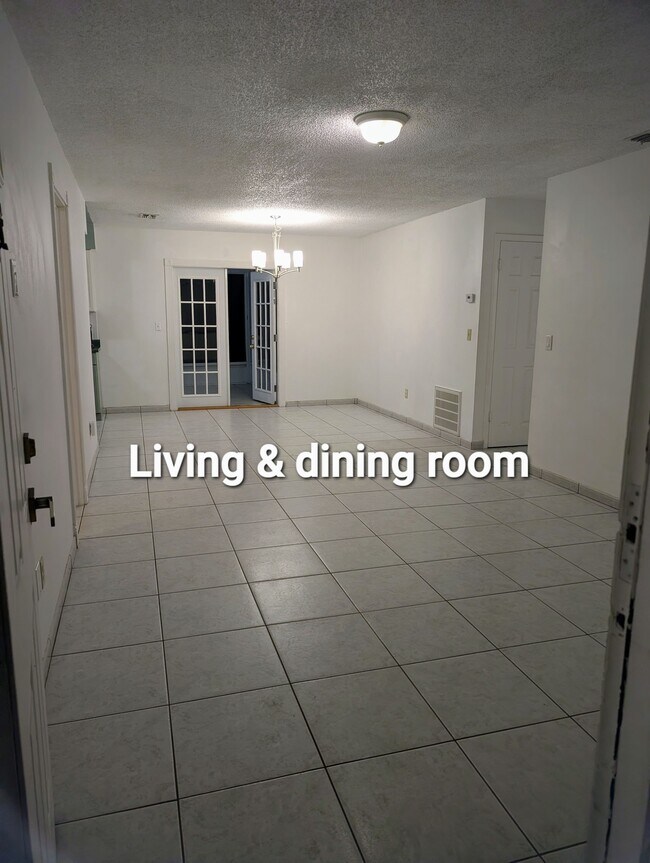 508 Cavalier Ave in Deltona, FL - Building Photo - Building Photo