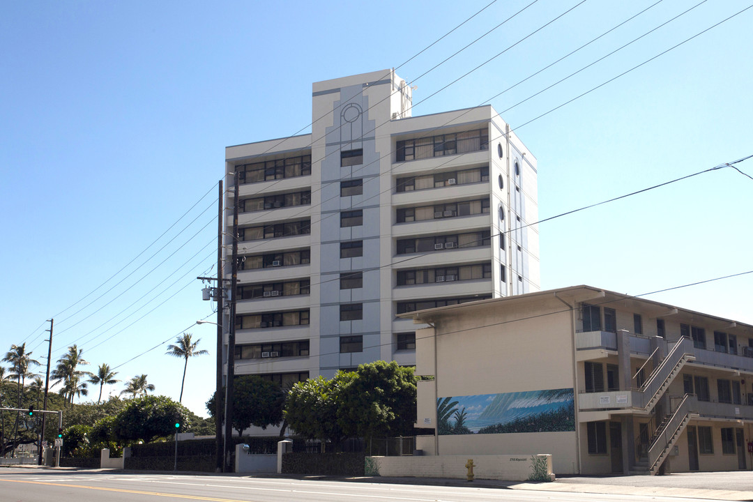 Kaimuki Parkside in Honolulu, HI - Building Photo