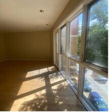 2440 W Madison St in Chicago, IL - Building Photo - Building Photo