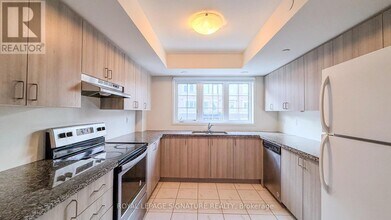 2650 Deputy Minister Path in Oshawa, ON - Building Photo - Building Photo