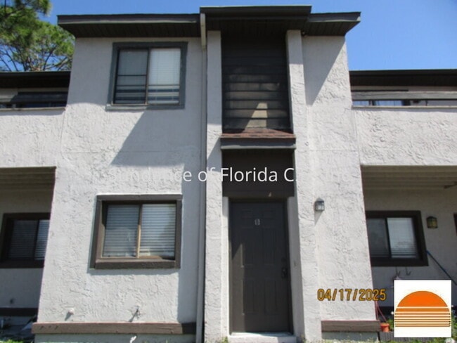 201 Royal Palm Dr in Kissimmee, FL - Foto de edificio - Building Photo