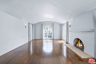 6413 W 6th St in Los Angeles, CA - Building Photo - Building Photo