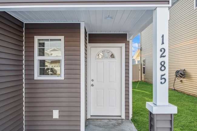 1285 Wildcat Dr in Columbia Falls, MT - Building Photo - Building Photo