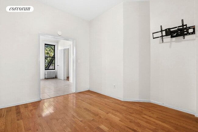 2137 Pacific St in Brooklyn, NY - Foto de edificio - Building Photo